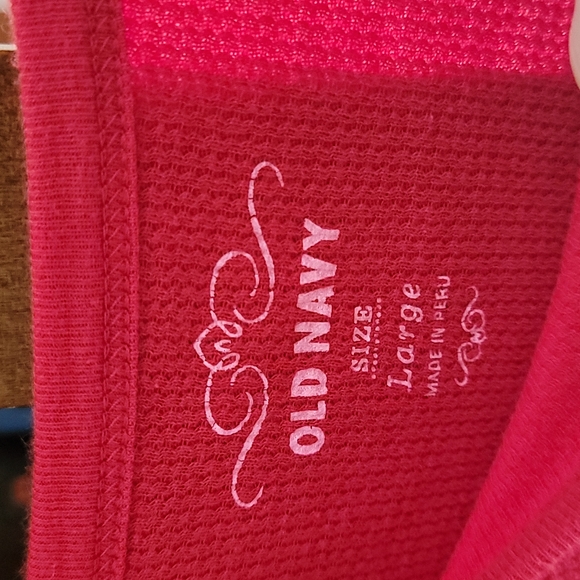 Red Festive Old Navy Christmas Long Sleeve Shirt - Picture 7 of 8